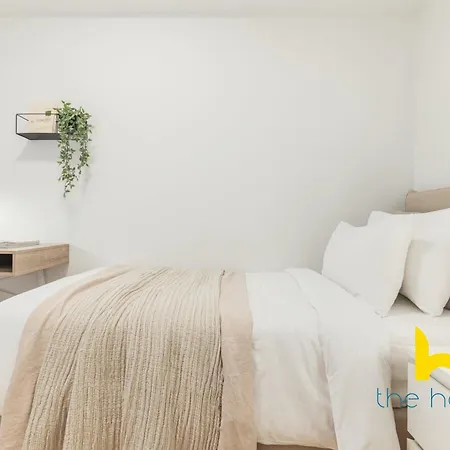 Stylish 2-bdr In Centre Of By The Homis Athens