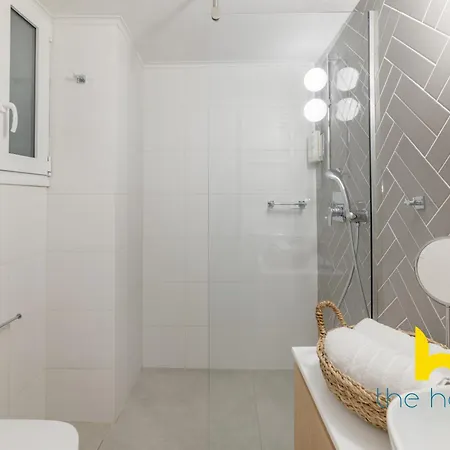 Stylish 2-bdr In Centre Of By The Homis * Athens
